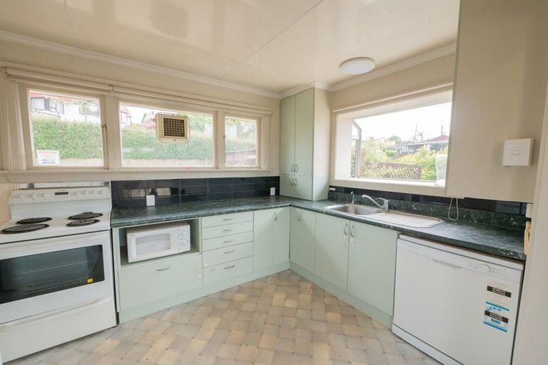 Photo of property in 7 Waldron Crescent, Green Island, Dunedin, 9018