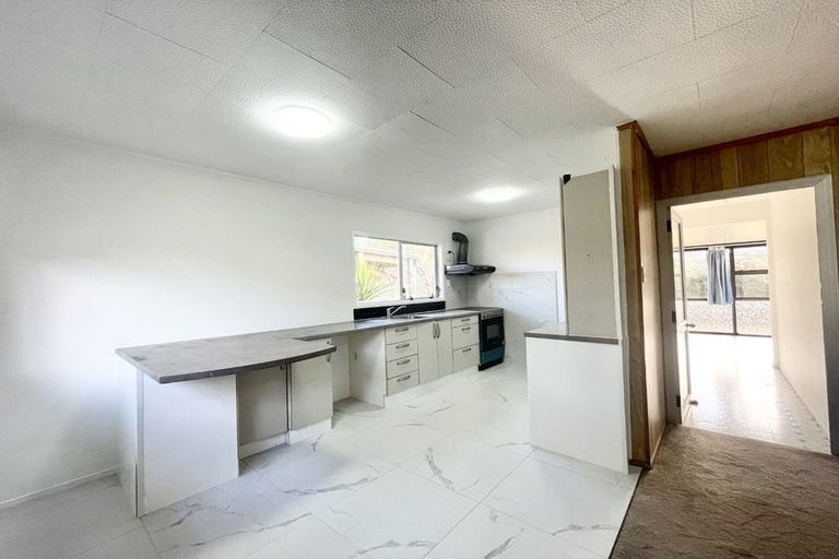 Photo of property in 116 Borich Road, Sunnyvale, Auckland, 0612