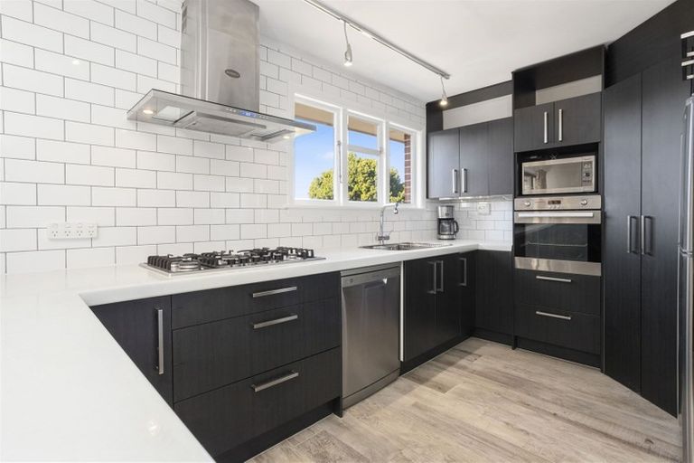 Photo of property in 172 Withells Road, Avonhead, Christchurch, 8042