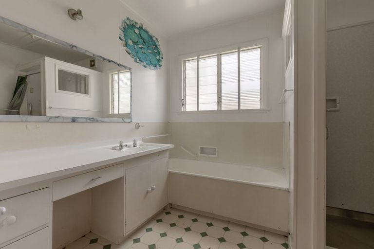 Photo of property in 213 High Street, Dannevirke, 4930