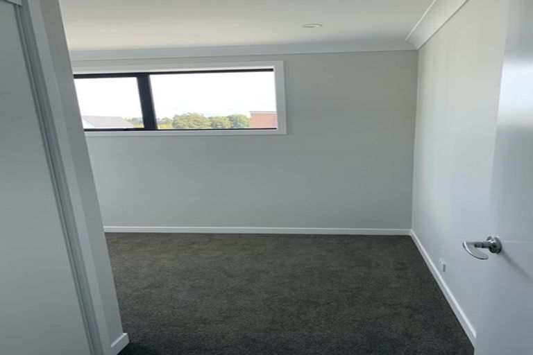 Photo of property in 33 Harewood Street, Whenuapai, Auckland, 0618