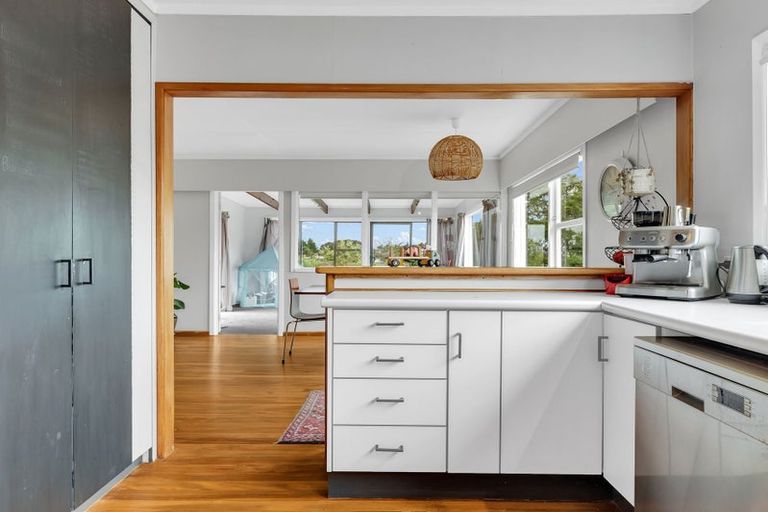 Photo of property in 14 Brightside Road, Stanmore Bay, Whangaparaoa, 0932