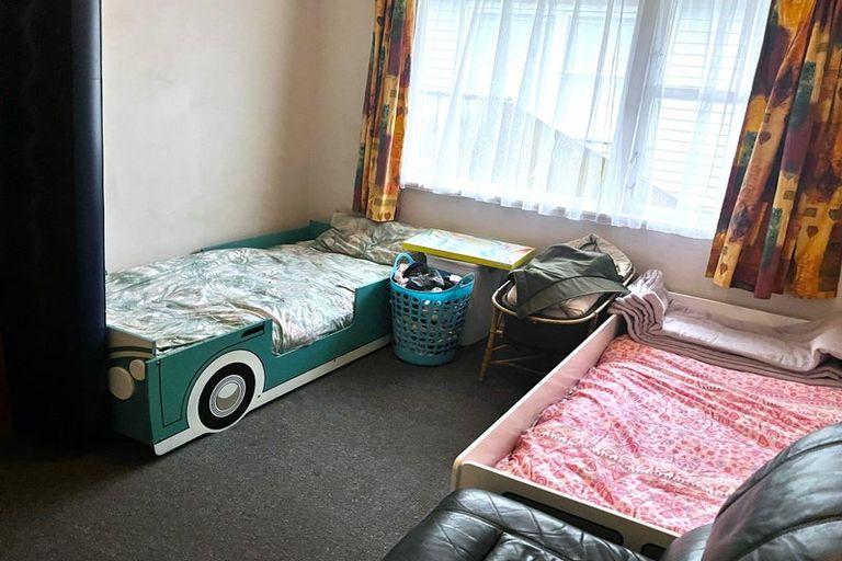 Photo of property in 249 Wellington Road, Wainuiomata, Lower Hutt, 5014