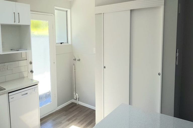 Photo of property in 1/80 Airlie Road, Plimmerton, Porirua, 5026