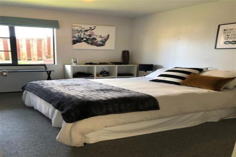 Photo of property in 3b Waitemata Road, Hauraki, Auckland, 0622