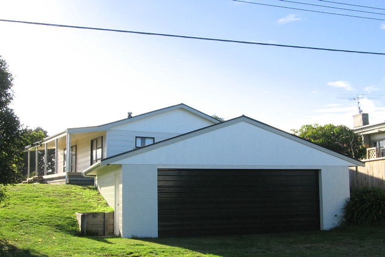 Photo of property in 13 Hohiria Street, Waikanae Beach, Waikanae, 5036