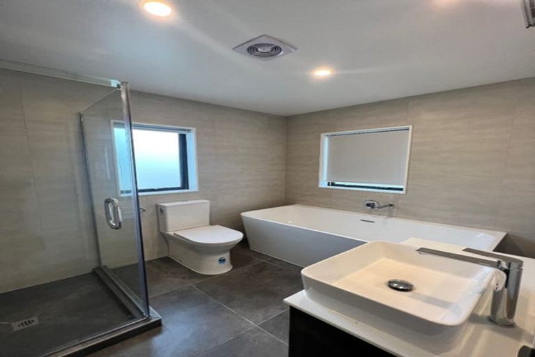 Photo of property in 8c Bunnythorpe Road, Papakura, 2110