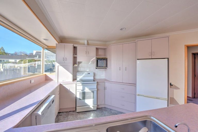 Photo of property in 24 Aotea Crescent, Gore, 9710