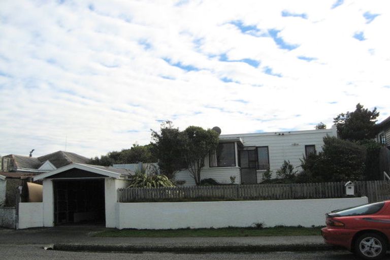 Photo of property in 28 Rodney Street, New Brighton, Christchurch, 8061