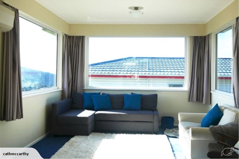 Photo of property in 23 Carluke Street, Paparangi, Wellington, 6037