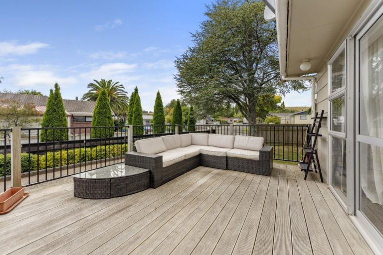 Photo of property in 1 Totara Place, Pahiatua, 4910