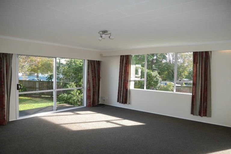Photo of property in 32 Makarini Street, Paraparaumu, 5032