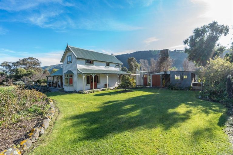 Photo of property in 1287 Okains Bay Road, Okains Bay, 7583