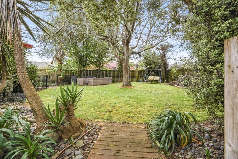 Photo of property in 8 Dorchester Place, Nawton, Hamilton, 3200