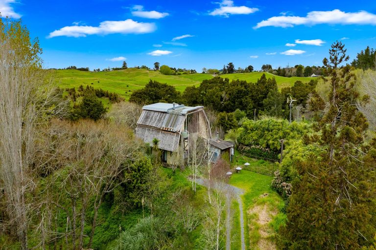 Photo of property in 110 Gibbons Road, Kaiwaka, 0573