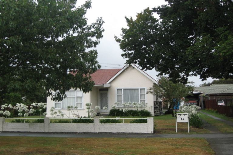 Photo of property in 2/14 Coopers Road, Dallington, Christchurch, 8061