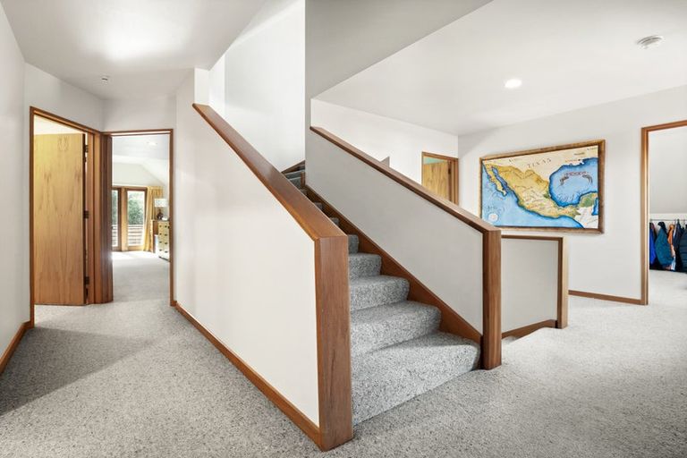 Photo of property in 100 Glenross Street, Glenross, Dunedin, 9011