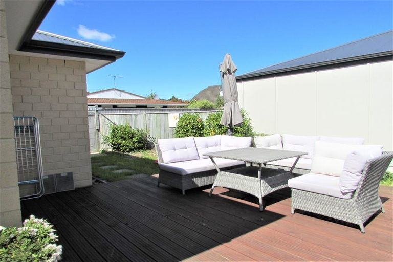 Photo of property in 3a Oxford Crescent, Ebdentown, Upper Hutt, 5018