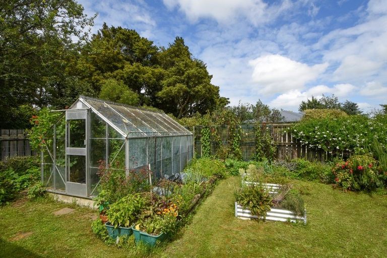 Photo of property in 4 Hilton Road, Carterton, 5713