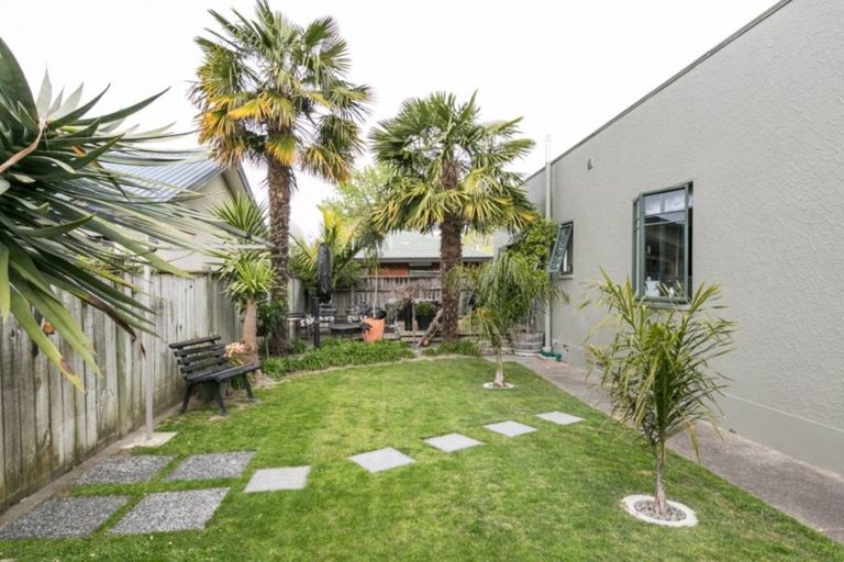 Photo of property in 54 Osier Road, Greenmeadows, Napier, 4112