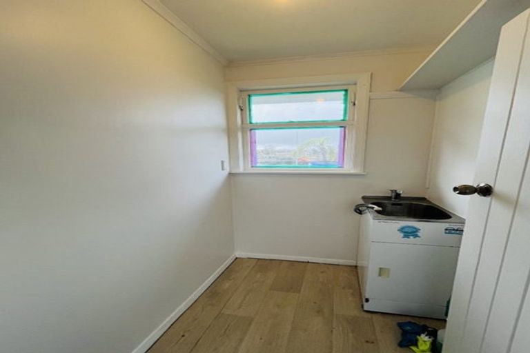 Photo of property in 26 Courtenay Crescent, Mangere East, Auckland, 2024