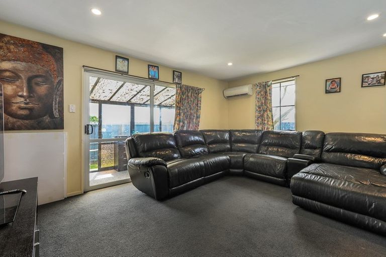 Photo of property in 2/7 Fiona Place, Hei Hei, Christchurch, 8042