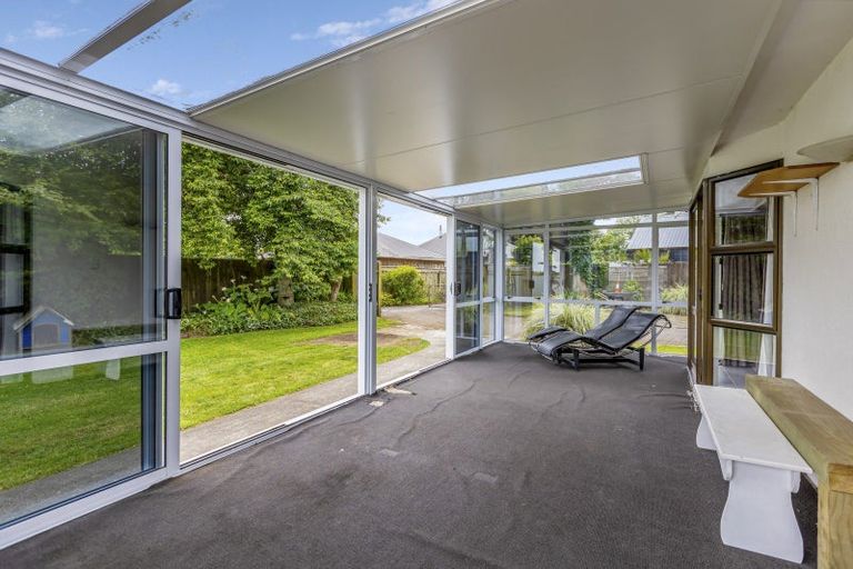 Photo of property in 296b Mangorei Road, Merrilands, New Plymouth, 4312