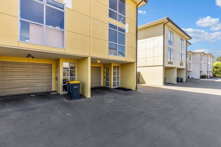 Photo of property in 4/54 Champion Street, Edgeware, Christchurch, 8013