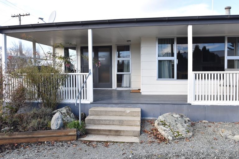 Photo of property in 35 Tasman Road, Twizel, 7901