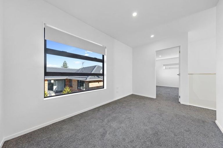 Photo of property in 89a Reeves Road, Pakuranga, Auckland, 2010