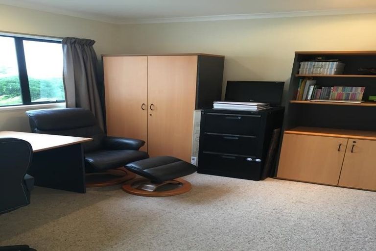 Photo of property in 138 Wiseley Road, West Harbour, Auckland, 0618