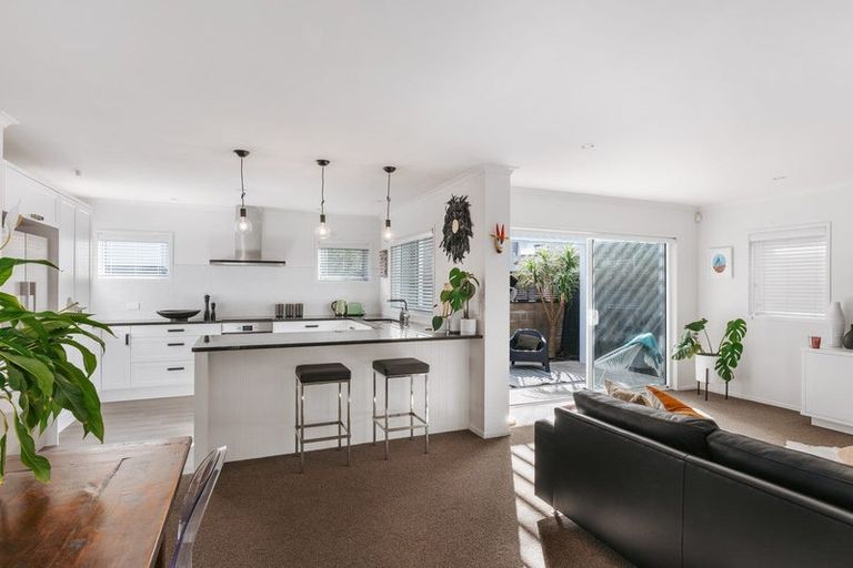 Photo of property in 351b Oceanbeach Road, Mount Maunganui, 3116