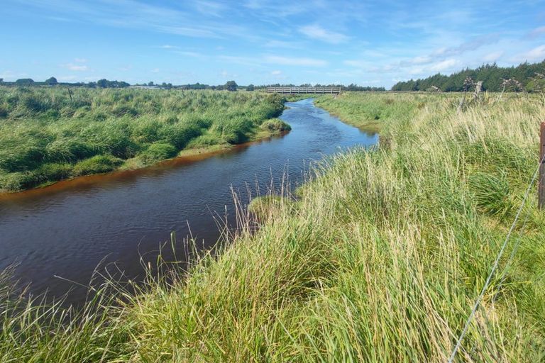 Photo of property in 77 Bay View Road, Woodend, Invercargill, 9877