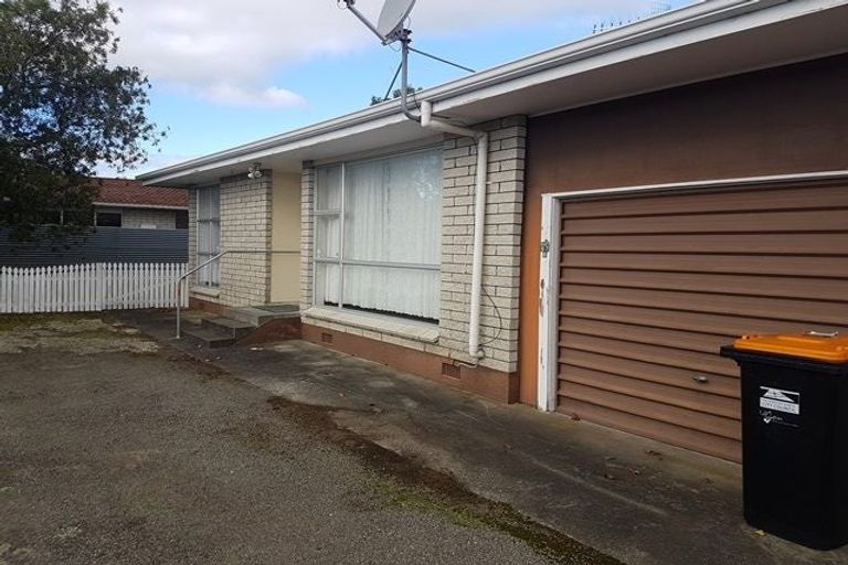 Photo of property in 67 Pitama Road, Awapuni, Palmerston North, 4412