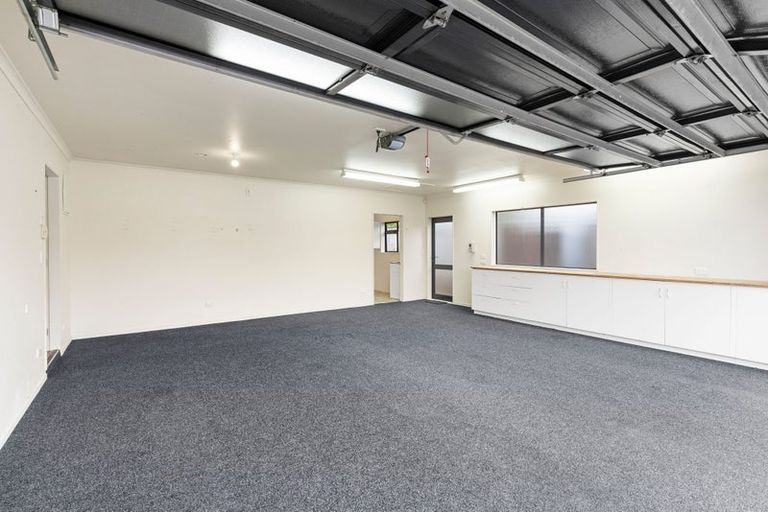 Photo of property in 1 Roseash Lane, Levin, 5510