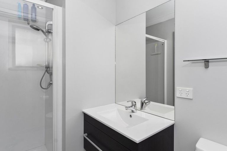 Photo of property in 45 Discovery Avenue, Welcome Bay, Tauranga, 3112