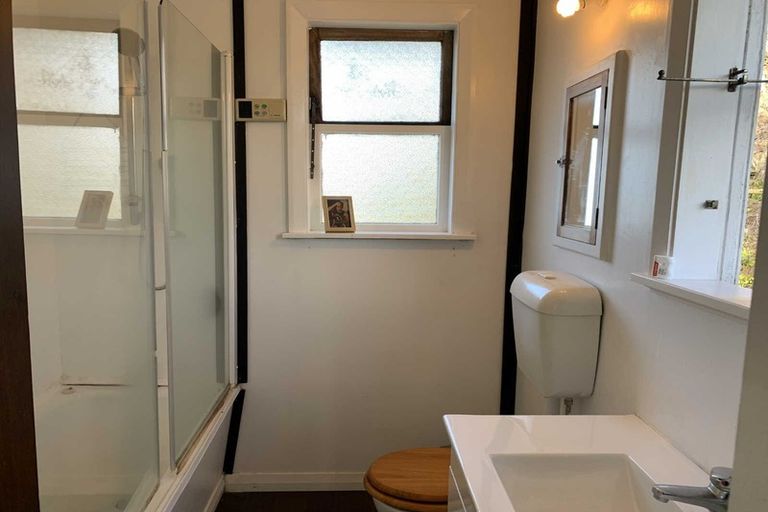 Photo of property in 4 Tara Street, Riccarton, Christchurch, 8041