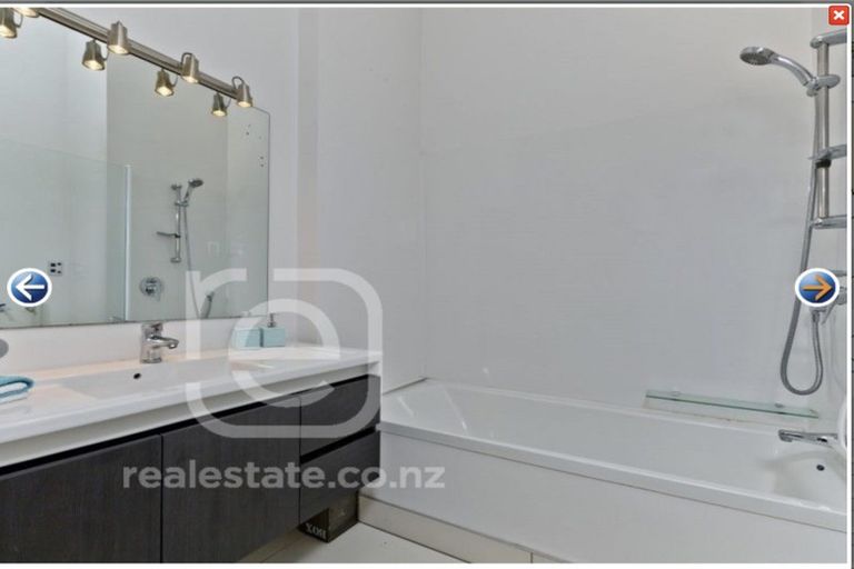 Photo of property in 1/72 Mountbatten Avenue, Hillcrest, Auckland, 0627
