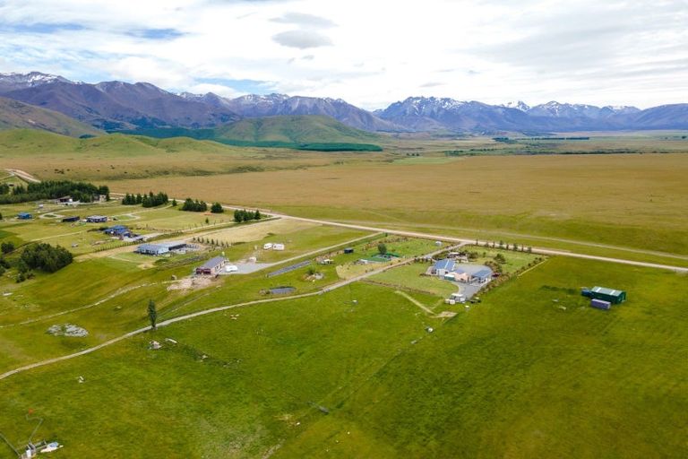 Photo of property in 35 Ben Ohau Road, Ben Ohau, Twizel, 7999