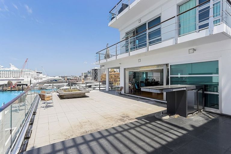 Photo of property in Shed 19 Princes Wharf Apartments, 6/137 Quay Street, Auckland Central, Auckland, 1010