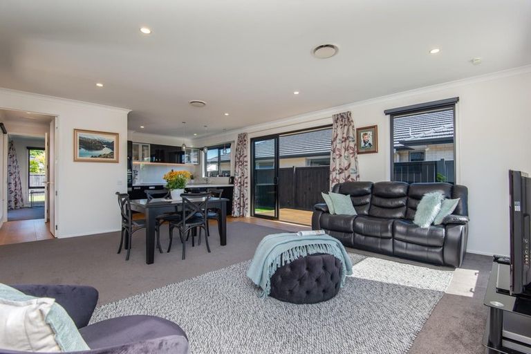 Photo of property in 5 Smiley Place, Mosgiel, 9024