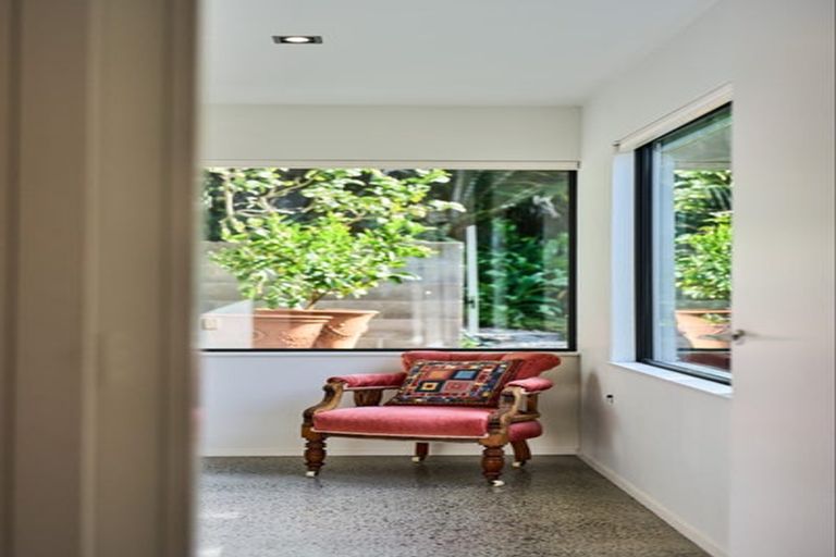 Photo of property in 8 Tawa Street, Eastbourne, Lower Hutt, 5013