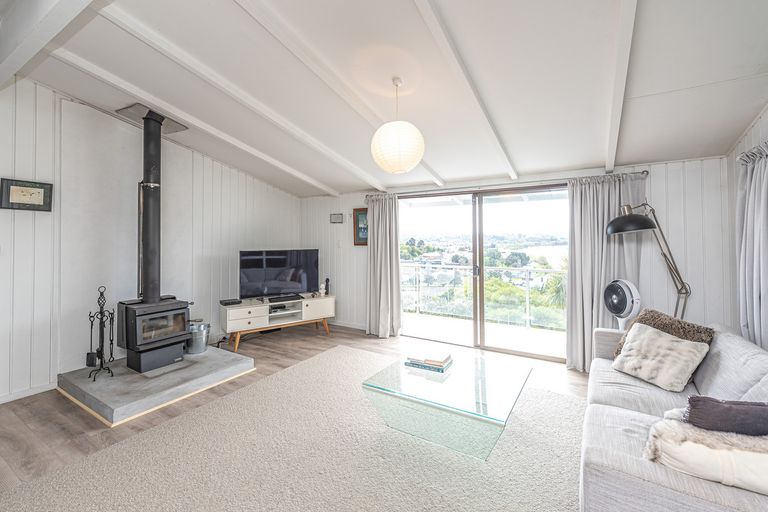 Photo of property in 12 Hipango Terrace, Durie Hill, Whanganui, 4500