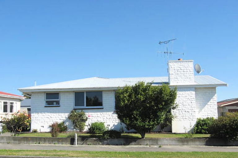 Photo of property in 2/8 Hillsden Place, Glenwood, Timaru, 7910