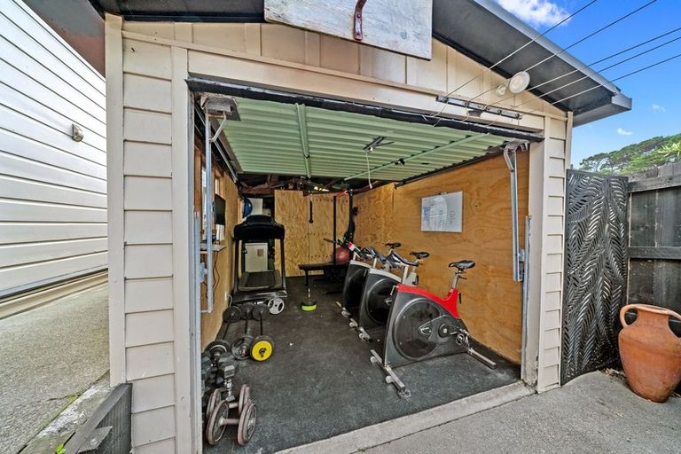 Photo of property in 37 Herald Street, Berhampore, Wellington, 6023