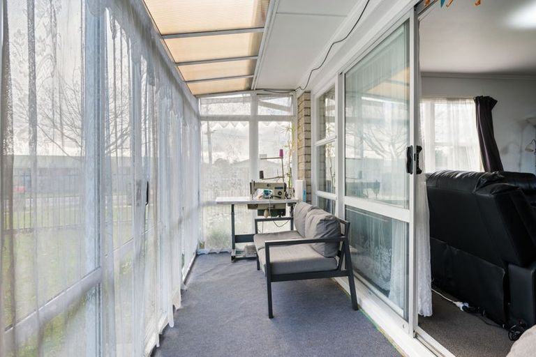Photo of property in 53 Collins Road, Melville, Hamilton, 3206