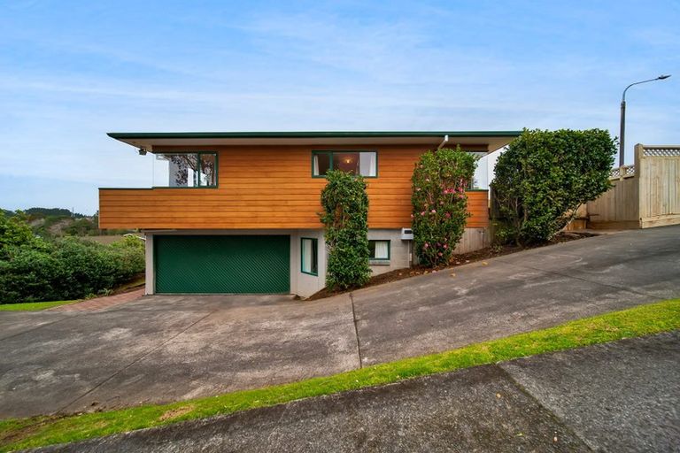 Photo of property in 11 Ballantrae Place, Highlands Park, New Plymouth, 4312