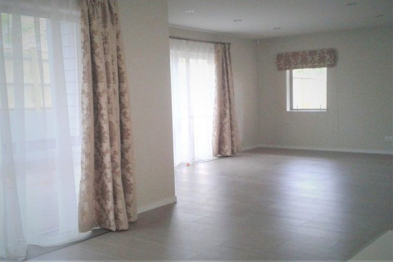 Photo of property in 17a Richard Avenue, Bucklands Beach, Auckland, 2014