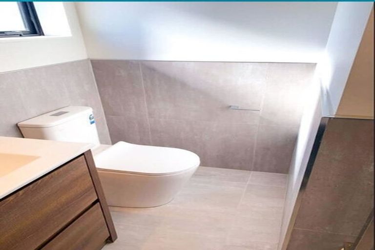 Photo of property in 66c Delta Avenue, New Lynn, Auckland, 0600