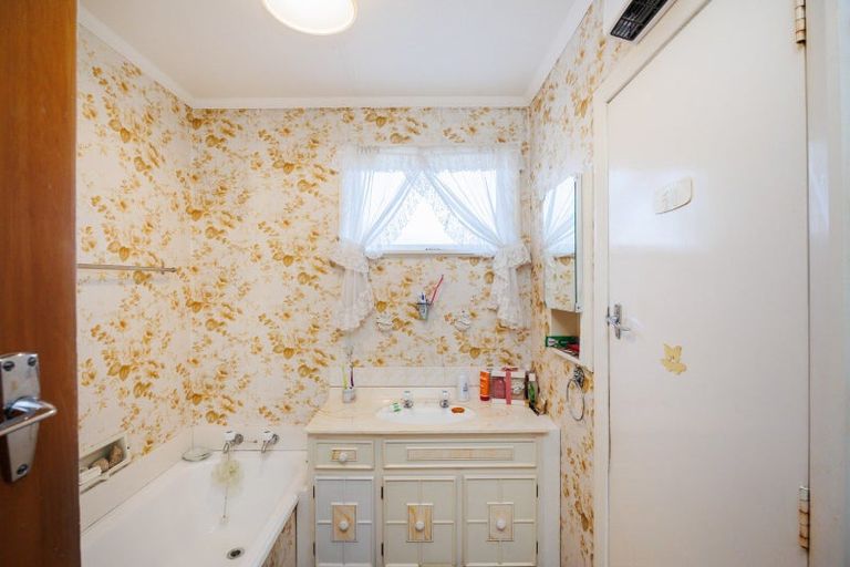 Photo of property in 183 Tremaine Avenue, Westbrook, Palmerston North, 4412